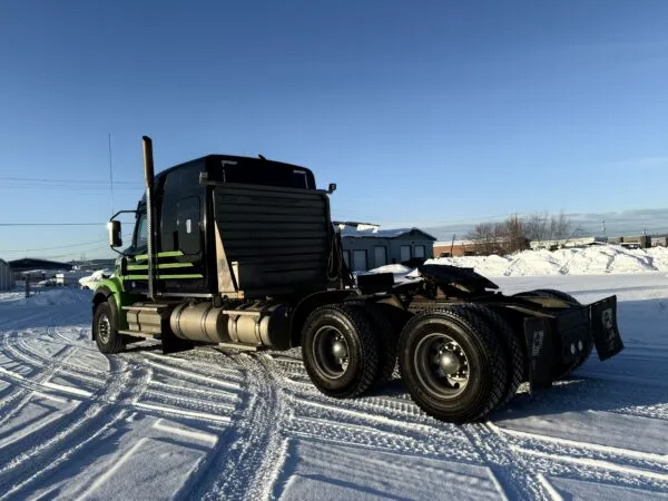 Used 2022 Western Star 49X thumbnail 4