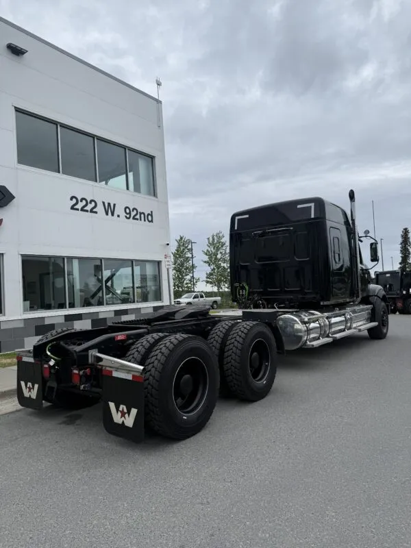 2027 Western Star 49X thumbnail 4